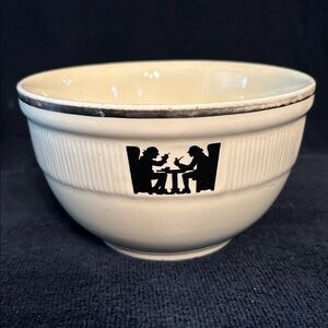 Hall’s Superior Quality Kitchenware 6” Mixing Bowl Made in USA